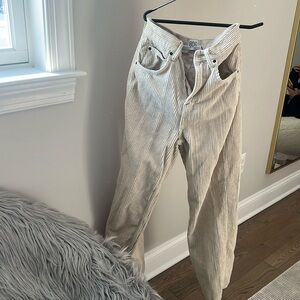 BDG urban outfitters modern boyfriend pants size w 26, L 32.